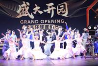 北京环球影城今日开业:筹备处曾仅1人、历经20年、年营收预估百亿