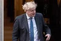 英媒:约翰逊最擅长的,就是搬起石头砸自己的脚!