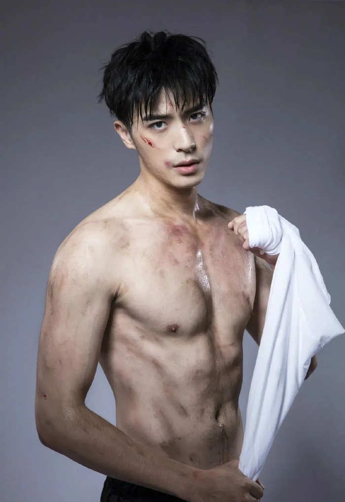 《国子监》男主旧照被扒,身高187条件优越,颠覆剧中丑男形象|徐开骋