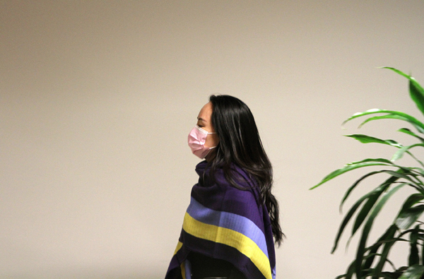 　　当地时间2020年10月28日，加拿大温和华，华为首席财务官孟晚舟抵达法庭。孟晚舟引渡案新一轮听证会将持续5天，听证会将重点放在加拿大和美国当局在她于2018年12月在温哥华国际机场被捕期间滥用执法程序的行为上。