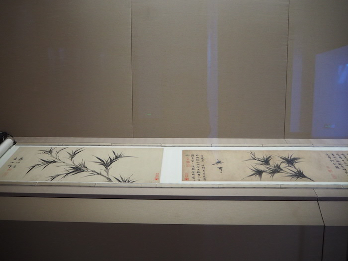 展览现场元七君子图卷（局部）