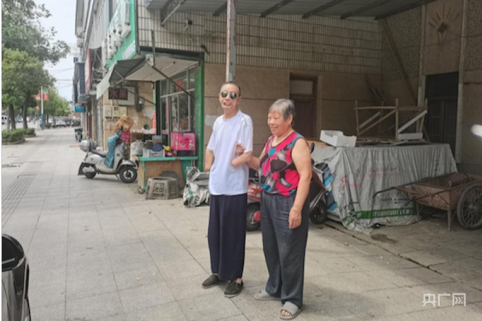 钱竹英和季汉成（央广网发通讯员供图）