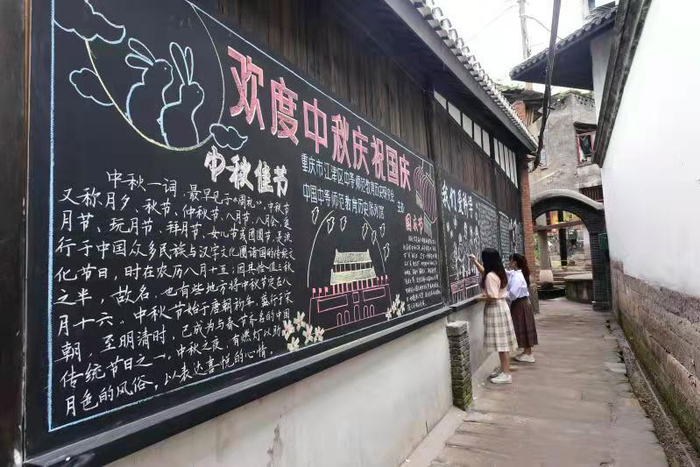 中师主题文化街区（央广网发 苏盛宇摄）