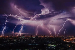 “百强房企”深夜公告：13亿债务，还不上了！一个月前刚澄清流动性没问题