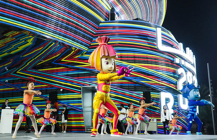 当地时间2021年10月1日，阿联酋迪拜，世博会俄罗斯馆前的表演活动。