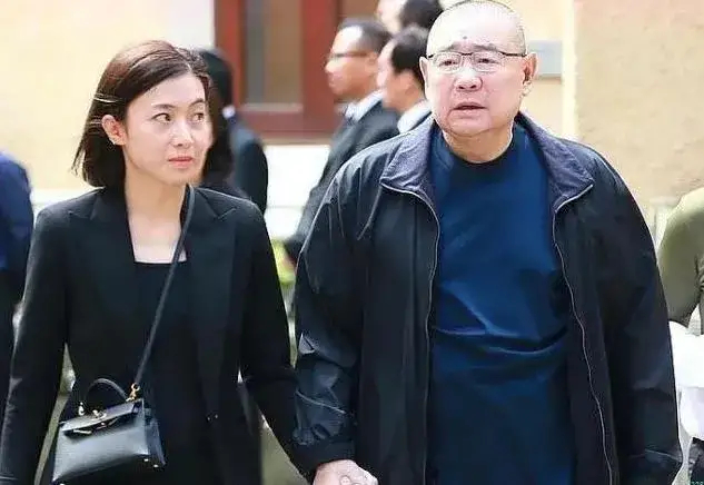 “最猛股市狙击手”刘銮雄在华人置业的故事比情史更精彩__财经头条__新浪财经