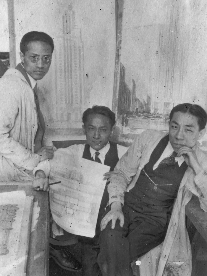 中国留学生在宾夕法尼亚大学，从左至右：童寯，过元熙，陈植。资料来源：童寯家属