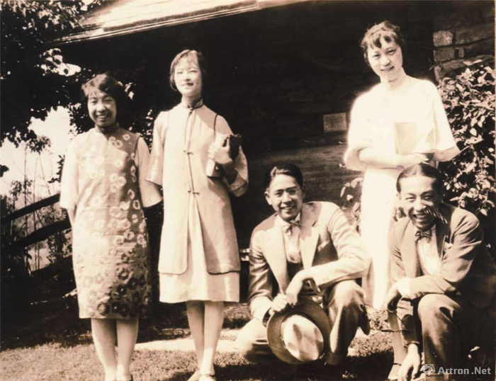 中国留学生在宾夕法尼亚大学，左二：林徽因；右一：陈植。资料来源：陈植家属