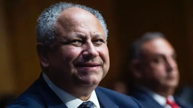 卡洛斯·德尔·托罗资料图。图源：雅虎