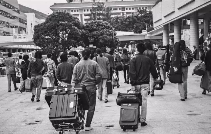 ▲ 刚到香港  高原摄制(红磡1994)