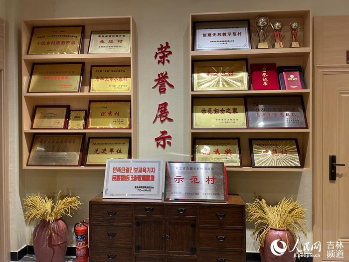 娱乐圈小道消息：湖州织里富民路附近的小巷子到底藏着什么？这些隐藏玩法简直绝了！