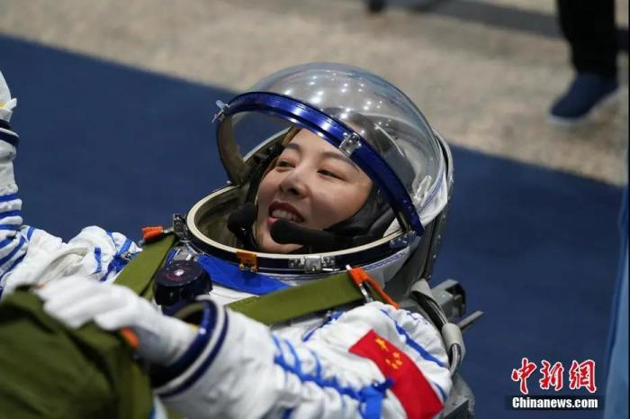 资料图：2021年3月14日，王亚平参加人船联试。孔方舟 摄