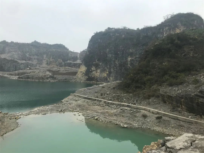 渝北区铜锣山矿区生态修复前 重庆市规划和自然资源局供图