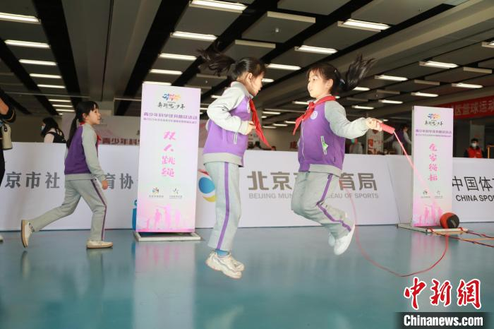 小朋友们在比赛中 胡宗洋 摄