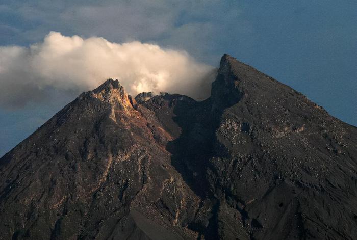 世界上最诡异的五座山图片
