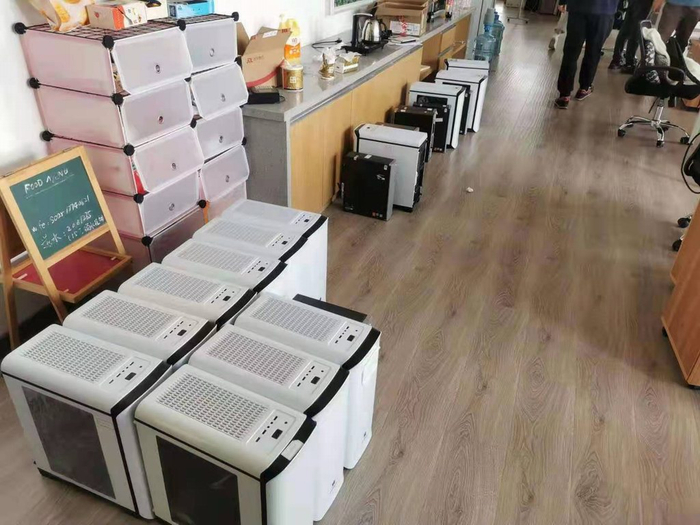 运营团队办公地点和公司设备本文图片上海市普陀区人民检察院提供