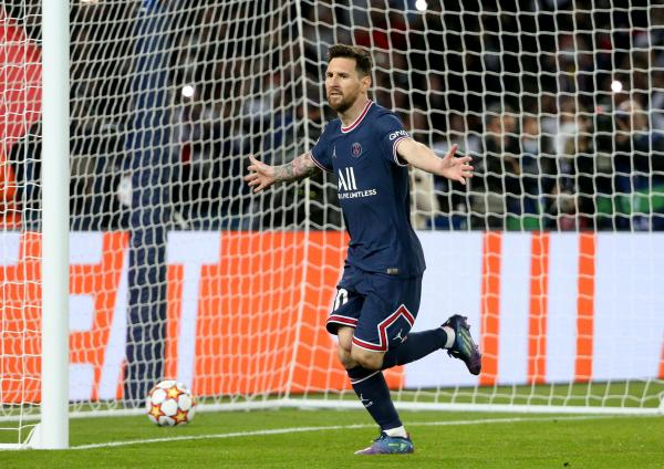 梅西帮助巴黎逆转取胜。CFP图