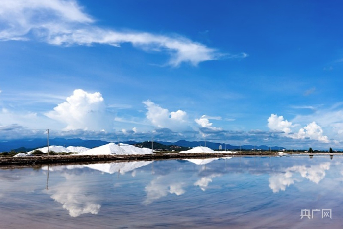 莺歌海盐场 央广网发 海南省发展控股有限公司 供图