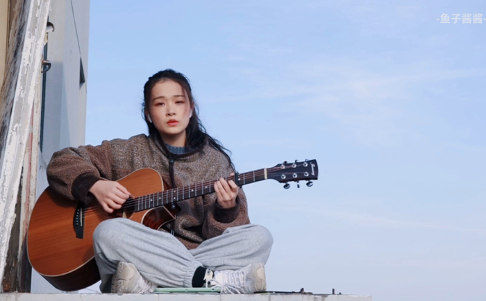 B站up鱼子酱酱发布的视频 截图