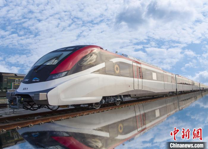成都自主化新一代市域A型地铁列车。　成都地铁供图