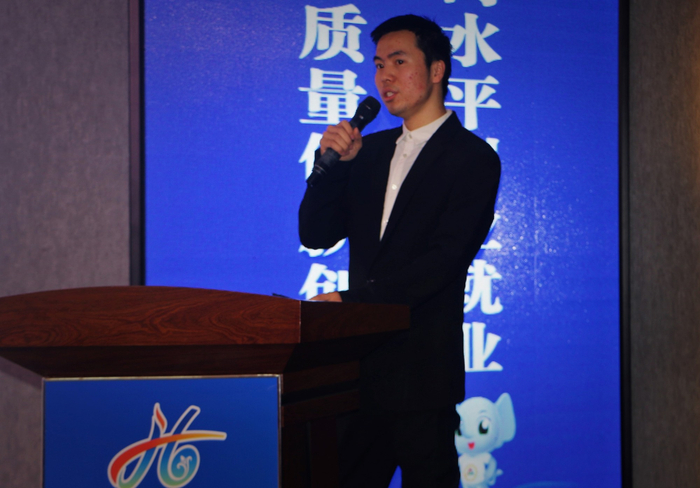 炫智科技合伙人曹梦宇博士进行路演讲解。