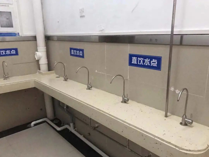 校园里布局的直饮水点 邹乐 摄
