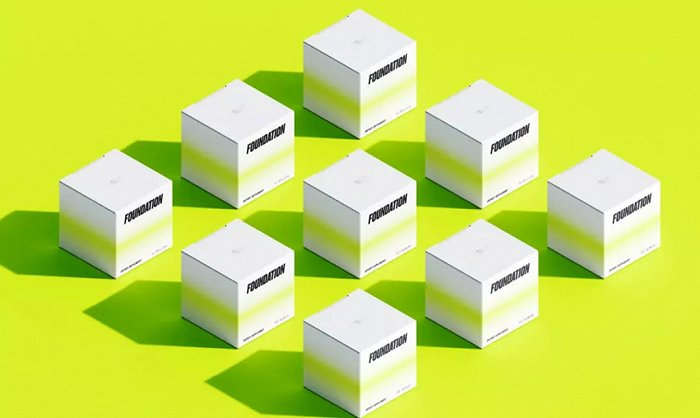 黄绿色是核心；图片来源：Behance@Tom Jueris