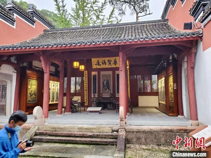 历史悠久的新昌鼓山书院。主办方提供 张明新 摄