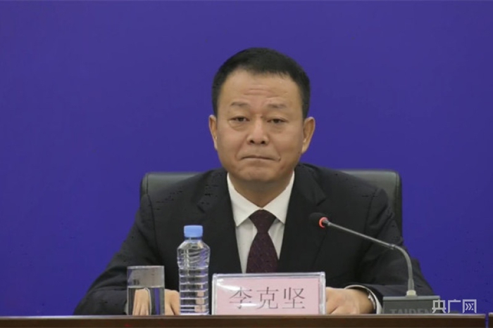 吉安市人民政府常务副市长李克坚介绍相关情况（央广网发 敖鑫 摄）