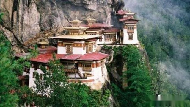 不丹的虎穴寺, 座落在3300米悬崖上的庙宇, 你见过吗|寺庙|虎穴寺|不丹