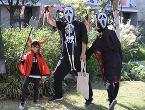 图说：园内还推出了各类与南瓜有关的主题活动