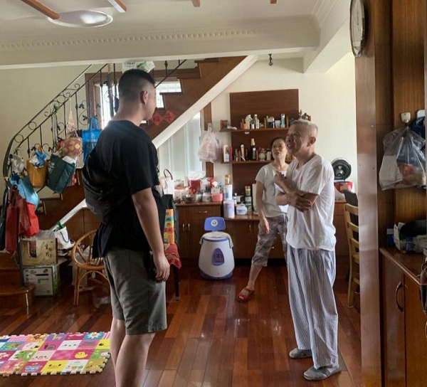 昆山市住建部门听取群众意见（央广网发 通讯员供图）