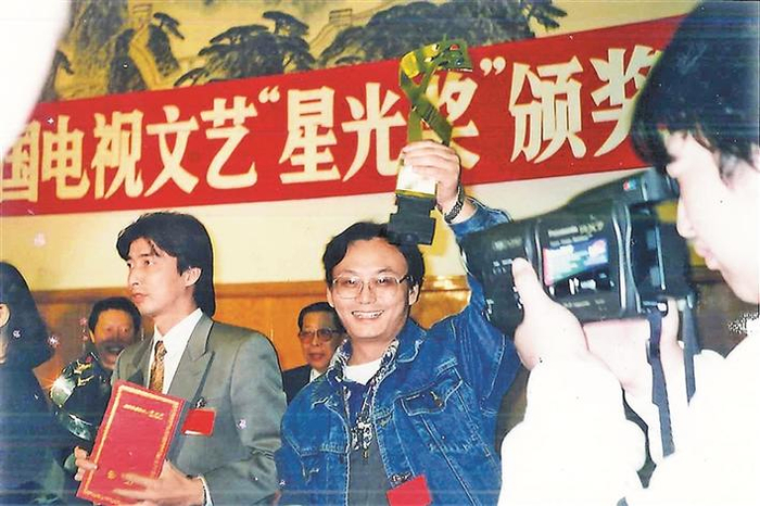 ▲夏枫作品获得中国电视文艺“星光奖”。受访者供图