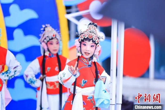 “英雄出少年”戏曲竞演 中国戏曲文化周供图