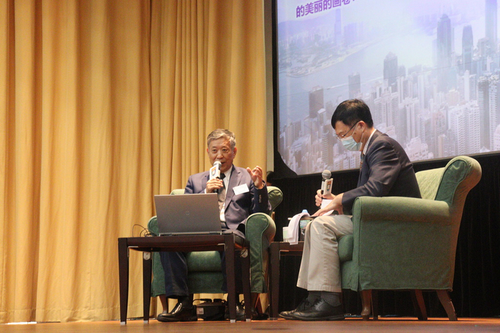 中国工程院院士肖绪文在香港大学讲述“中国速度”。  澎湃新闻记者 彭玉洁 图