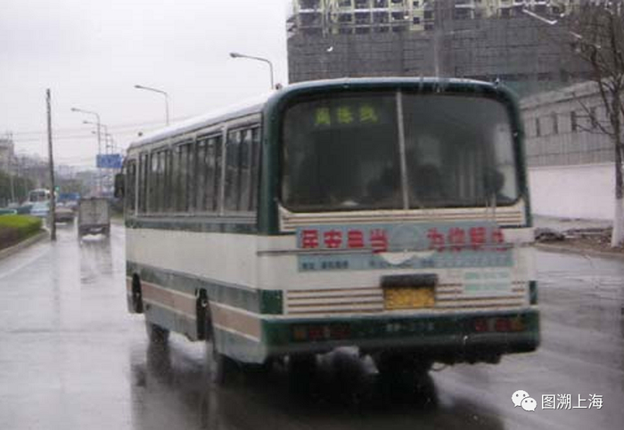 周陈线SK6962P型客车（魏家钧 摄）