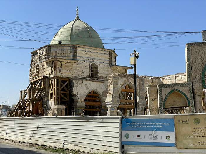 摩苏尔城中最著名古老清真寺——努尔大清真寺，正在修复中。