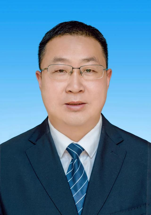 西昌市新一届市委常委会产生 马辉当选为西昌市委书记