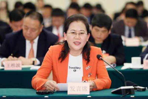 全国人大代表、山东鸢都英合律师事务所主任 高明芹