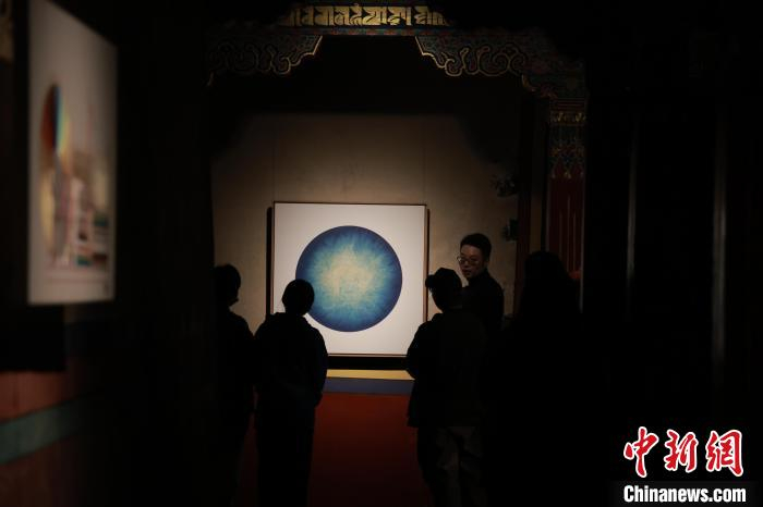 图为“ART LHASA 2021：干杯拉萨”展览活动现场。吉本岗艺术中心供图