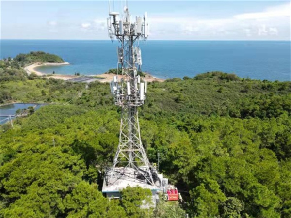 建立在海边的广西移动5G基站 （央广网发 中国移动广西公司供图）