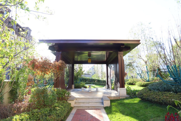 （社区园林实拍图，企业提供，央广网发）