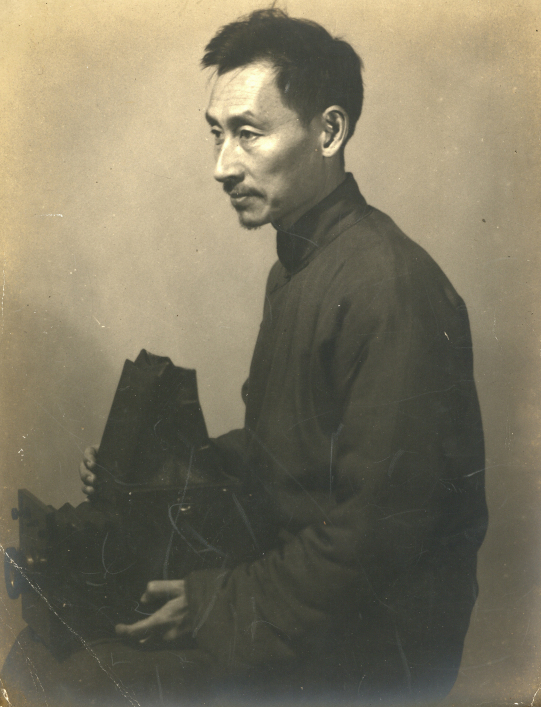 郎静山，自拍，1930 年代，银盐纸基