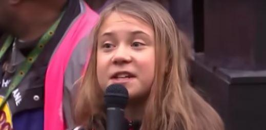 通贝里在演讲 视频截图 