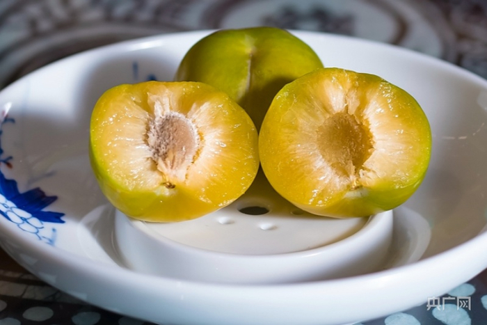 蜂糖李（央广网发 牧之 摄）