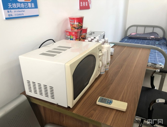 资料图：山东省淄博市桓台县治超站内设“司机之家”，供货车司机休息（央广网记者 王晶 摄）
