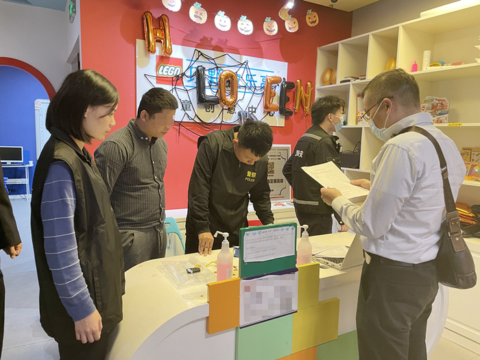 上海警方查处现场（央广网发 上海警方供图）