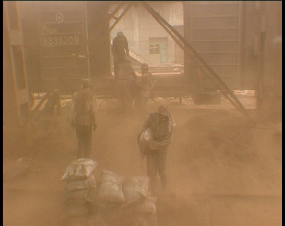 《铁西区》截图