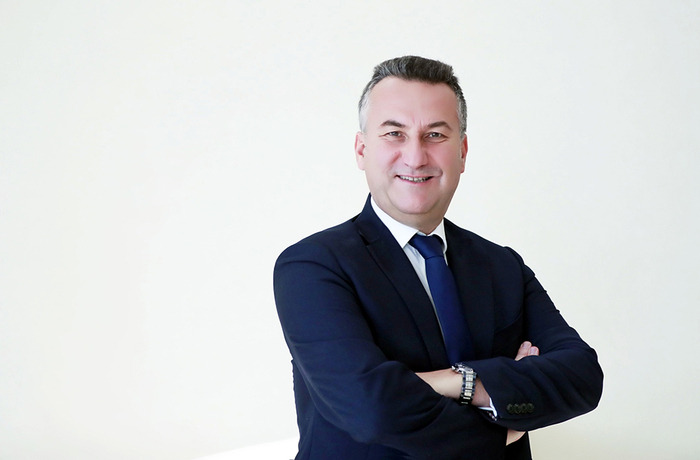 辉瑞生物制药集团中国区总裁彭振科