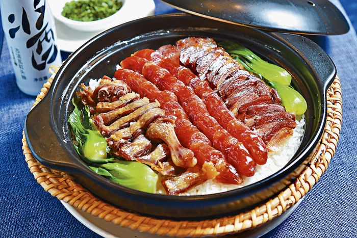 说起腊味，就想起了美味的腊味煲仔饭。  